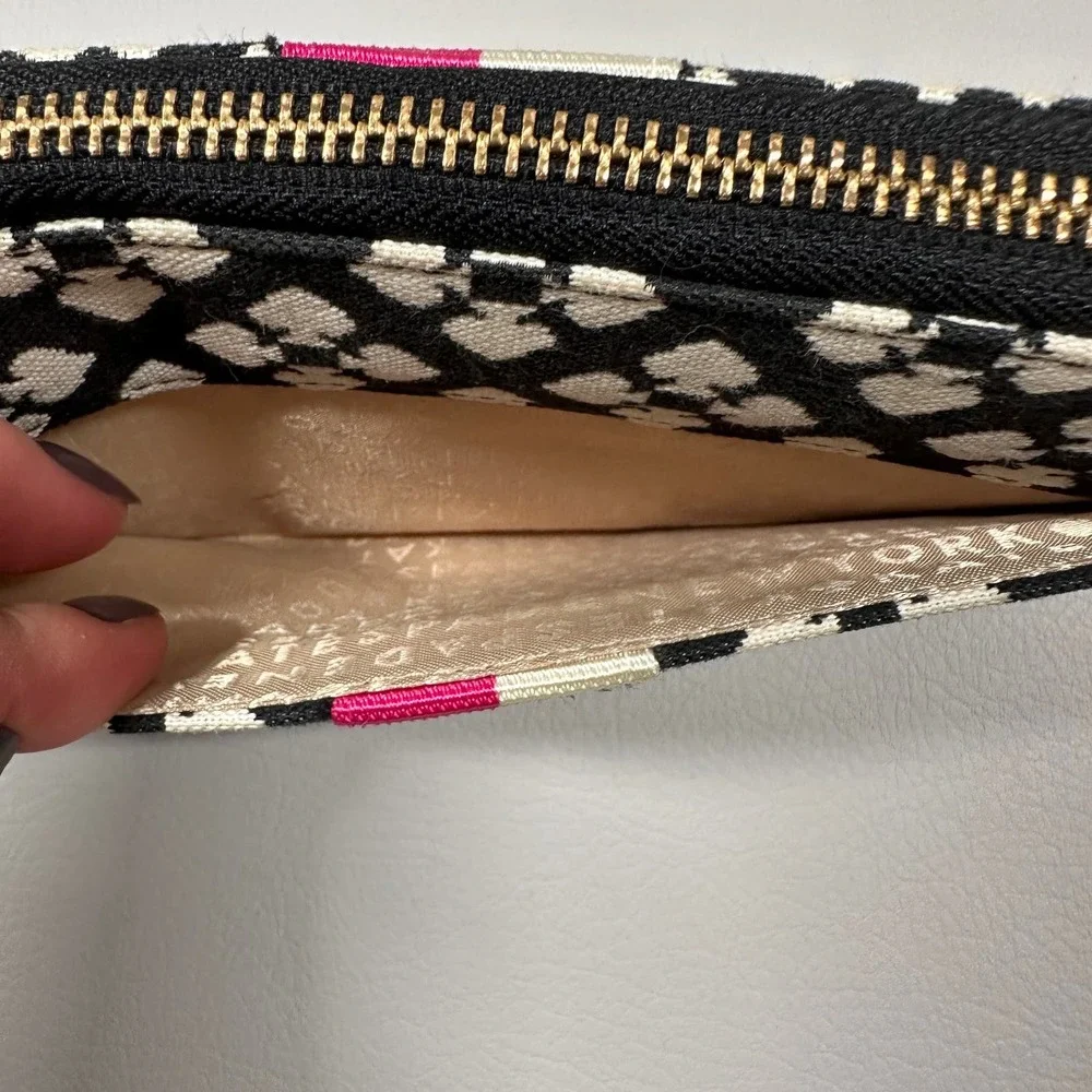 Kate Spade / Diaper Bag & Matching Wallet - Picture 10 of 16